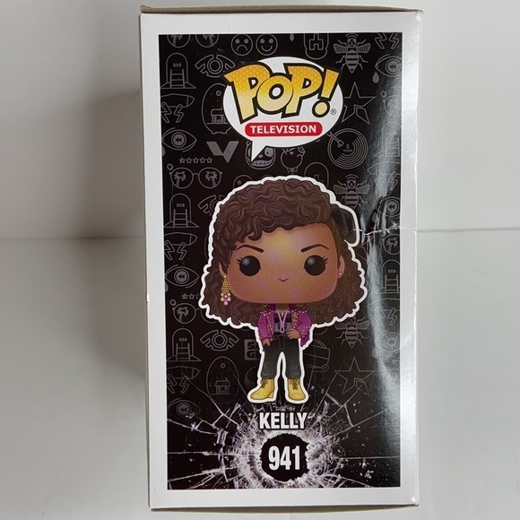 POP Television Black Mirror 941 KELLY S03 E04 - Picture 2 of 6